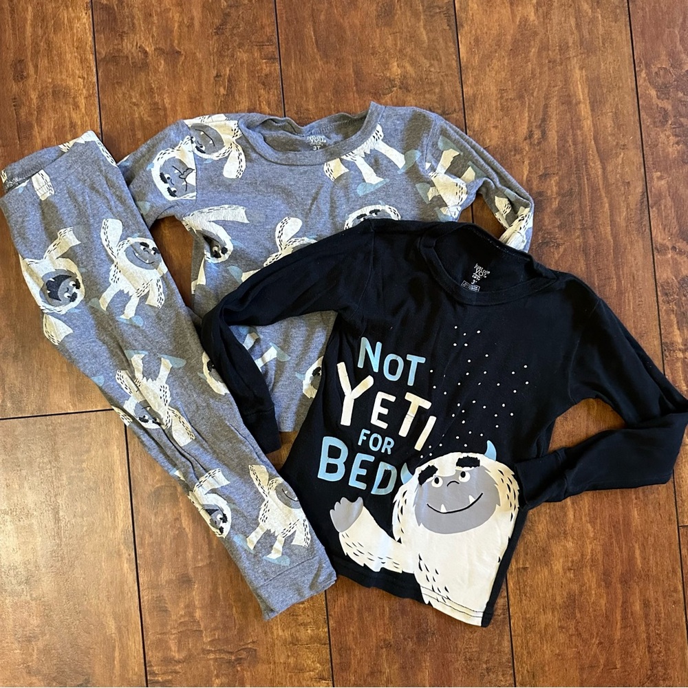Kids Pajama Set - Gray and Black Yeti  Design - 3T